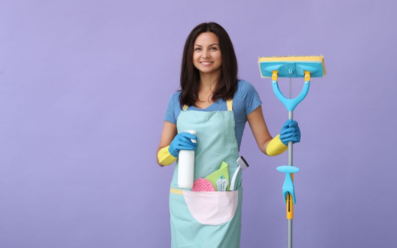 http://nordsplit.hr/wp-content/uploads/2019/10/young-woman-with-rubber-gloves-ready-clean.jpg